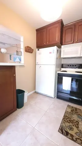 81 Coventry D West Palm Beach FL 33417
