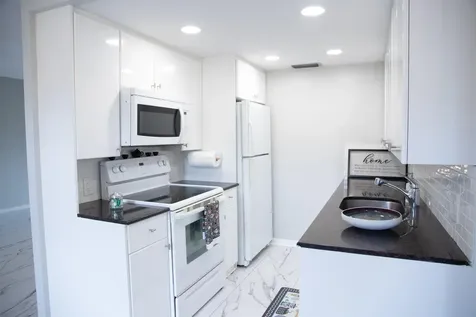 3085 Cornwall Boca Raton FL 33434