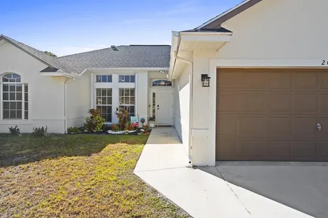 2012 Sw Janette Avenue Port Saint Lucie FL 34953