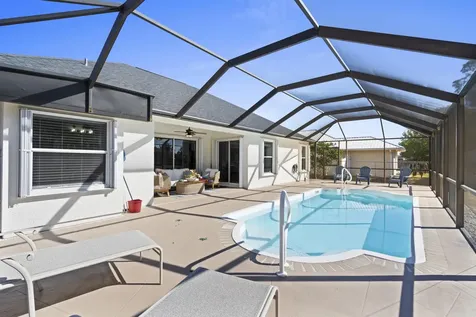 2012 Sw Janette Avenue Port Saint Lucie FL 34953
