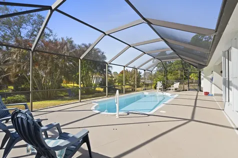 2012 Sw Janette Avenue Port Saint Lucie FL 34953