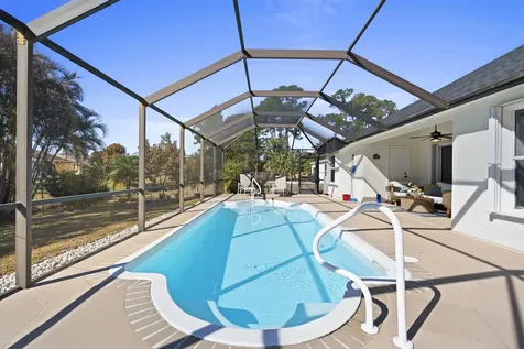 2012 Sw Janette Avenue Port Saint Lucie FL 34953