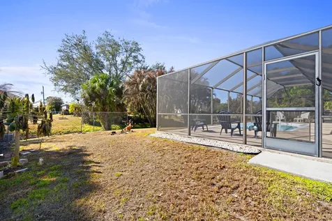 2012 Sw Janette Avenue Port Saint Lucie FL 34953
