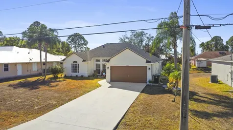 2012 Sw Janette Avenue Port Saint Lucie FL 34953