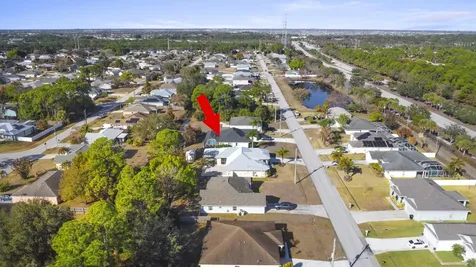 2012 Sw Janette Avenue Port Saint Lucie FL 34953