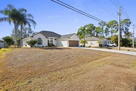 2012 Sw Janette Avenue Port Saint Lucie FL 34953