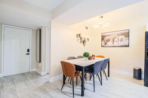 450 Palm Circle Pembroke Pines FL 33025