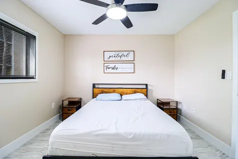 450 Palm Circle Pembroke Pines FL 33025