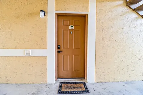 450 Palm Circle Pembroke Pines FL 33025