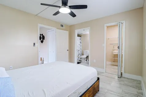 450 Palm Circle Pembroke Pines FL 33025