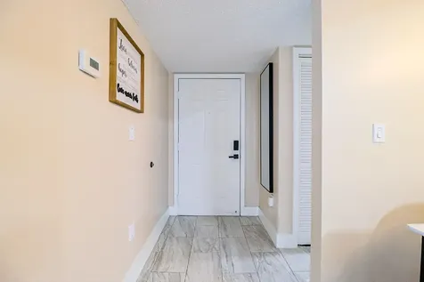 450 Palm Circle Pembroke Pines FL 33025