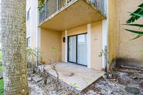450 Palm Circle Pembroke Pines FL 33025