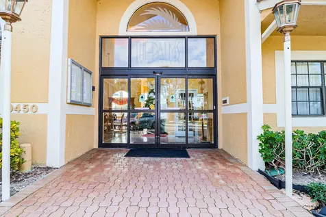 450 Palm Circle Pembroke Pines FL 33025