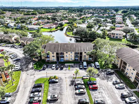 450 Palm Circle Pembroke Pines FL 33025