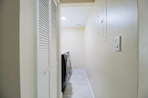450 Palm Circle Pembroke Pines FL 33025