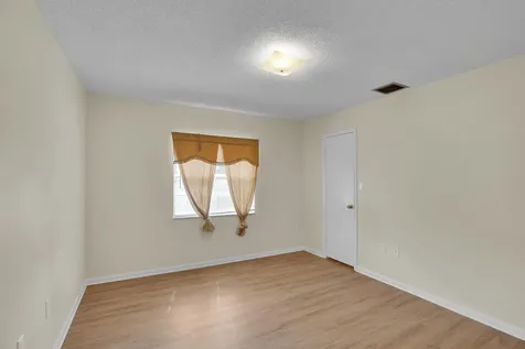 2007 Oleander Boulevard Fort Pierce FL 34950