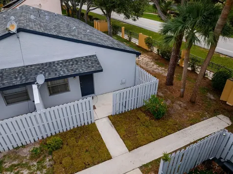 2007 Oleander Boulevard Fort Pierce FL 34950