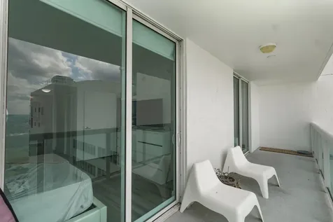 1800 N Bayshore Drive Miami FL 33132