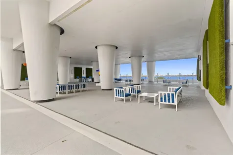 1800 N Bayshore Drive Miami FL 33132