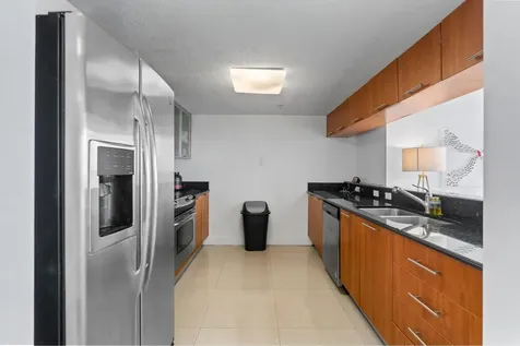 1800 N Bayshore Drive Miami FL 33132