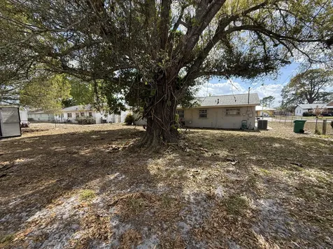 307 Essex Drive Fort Pierce FL 34946
