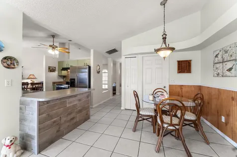 2850 Se Buccaneer Circle Port Saint Lucie FL 34952