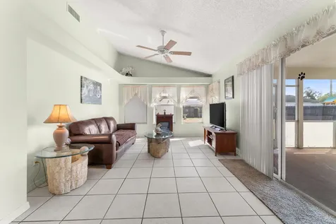 2850 Se Buccaneer Circle Port Saint Lucie FL 34952
