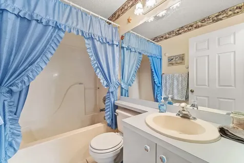 2850 Se Buccaneer Circle Port Saint Lucie FL 34952