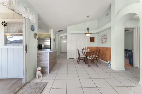 2850 Se Buccaneer Circle Port Saint Lucie FL 34952