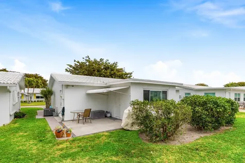 527 Sw 16th Street Boynton Beach FL 33426