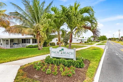 527 Sw 16th Street Boynton Beach FL 33426