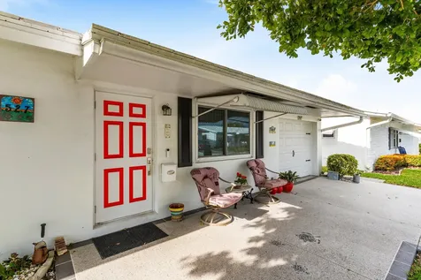 527 Sw 16th Street Boynton Beach FL 33426