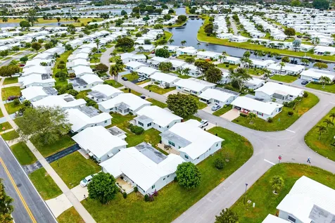 527 Sw 16th Street Boynton Beach FL 33426