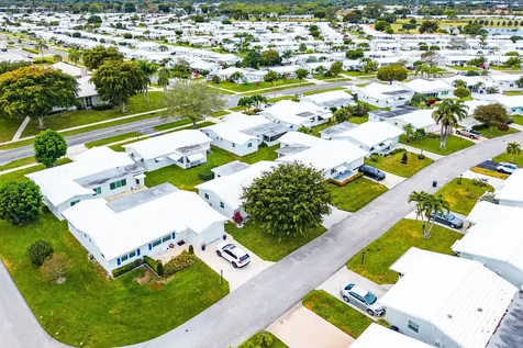 527 Sw 16th Street Boynton Beach FL 33426