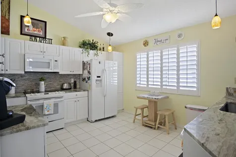 4828 Se Mariner Village Lane Stuart FL 34997