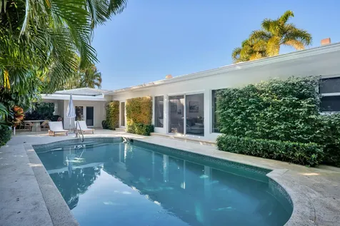 230 Osceola Way Palm Beach FL 33480