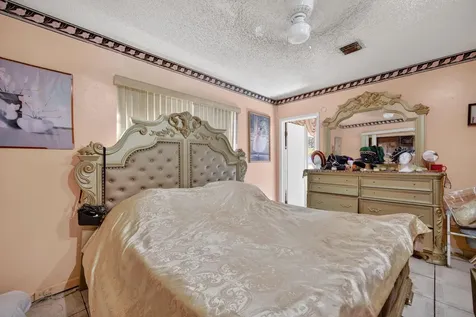 9281 Martinique Drive Miami FL 33189