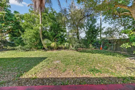 9281 Martinique Drive Miami FL 33189