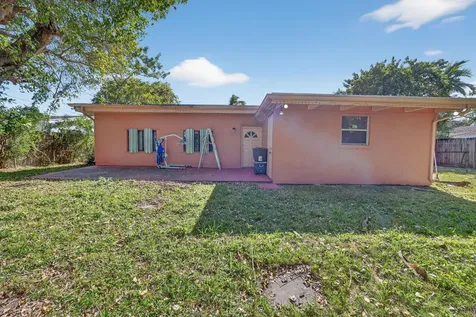 9281 Martinique Drive Miami FL 33189