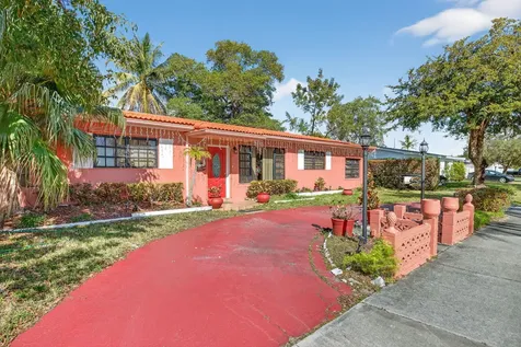9281 Martinique Drive Miami FL 33189
