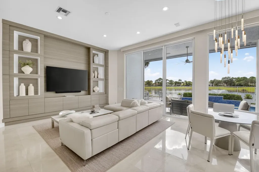 7790 Villa D Este Way Delray Beach FL 33446
