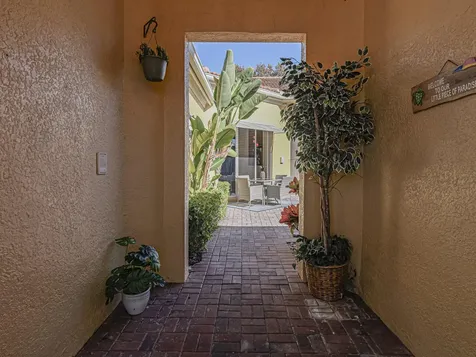 9630 E Maiden Court Vero Beach FL 32963