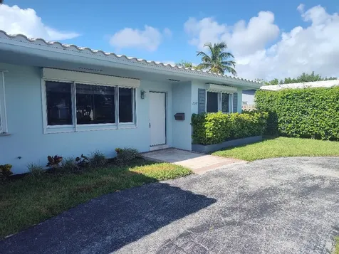 2248 NE 37th Street Lighthouse Point FL 33064