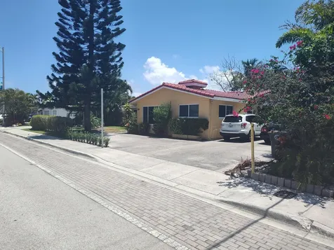 2210 NE 36th Street Lighthouse Point FL 33064