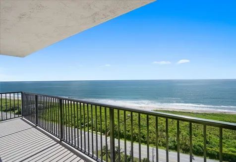 5047 N Highway A1a Hutchinson Island FL 34949