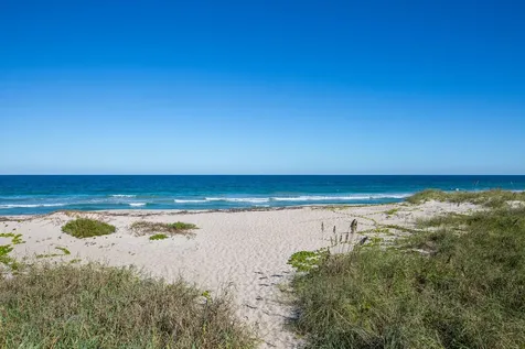5047 N Highway A1a Hutchinson Island FL 34949