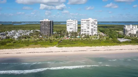 5047 N Highway A1a Hutchinson Island FL 34949