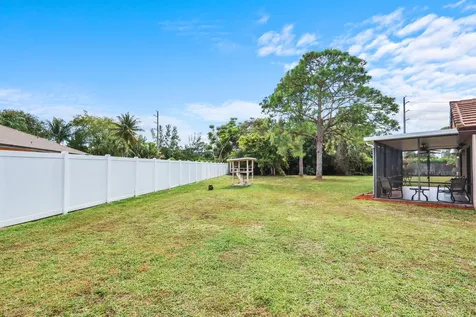 21946 White Pine Terrace Boca Raton FL 33428