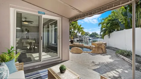 1222 Se 5th Court Deerfield Beach FL 33441