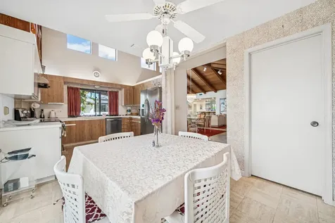 5104 Pineview Circle Delray Beach FL 33445